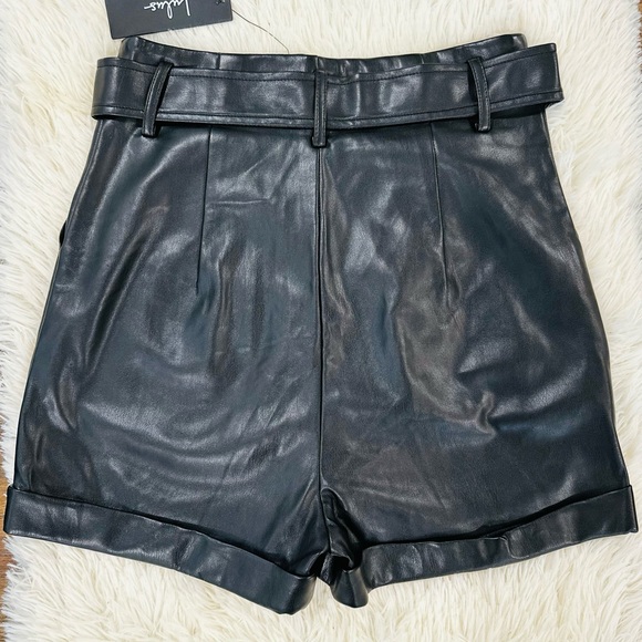 Lulus Black Vegan Leather Paperbag Waist Shorts – Brand New w/ Tag, Size S - Picture 4 of 11